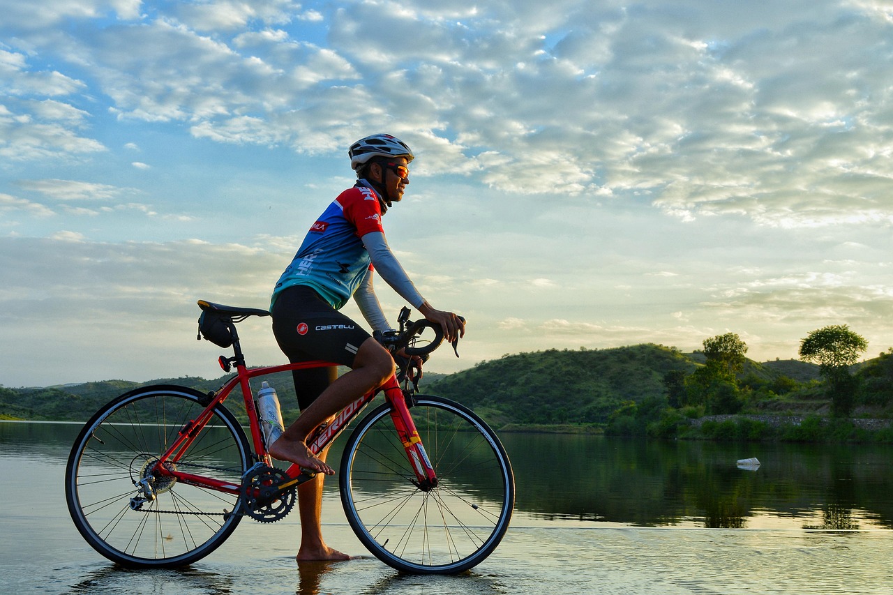 Foto categorie wielren helm cycling-6688177_1280